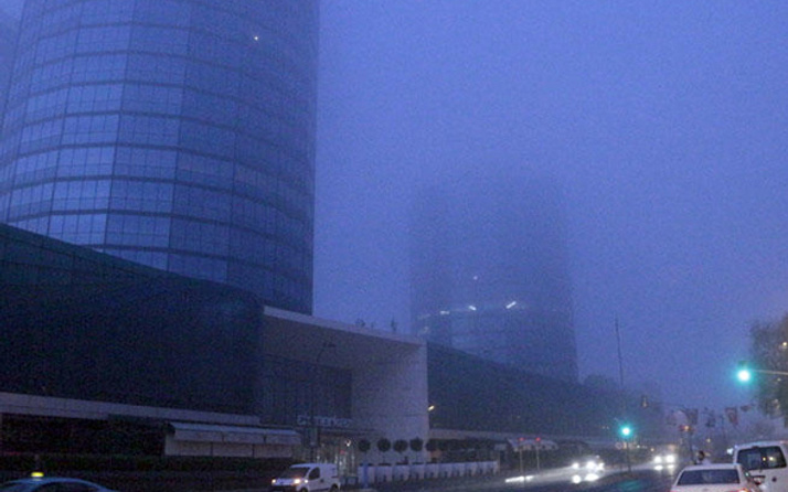 İstanbul sise uyandı Görüş mesafesi düştü