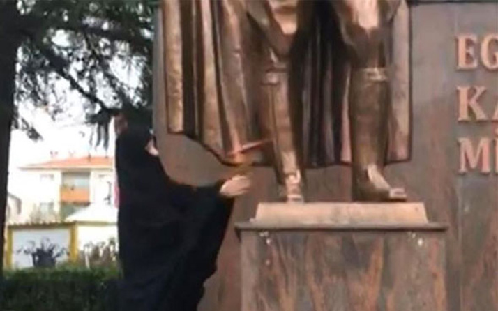 Tekirdağ'da Atatürk anıtına baltayla saldıran kadın hakkında karar çıktı