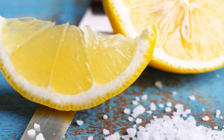 Limon dilimleriyle uyumanın inanılmaz faydaları