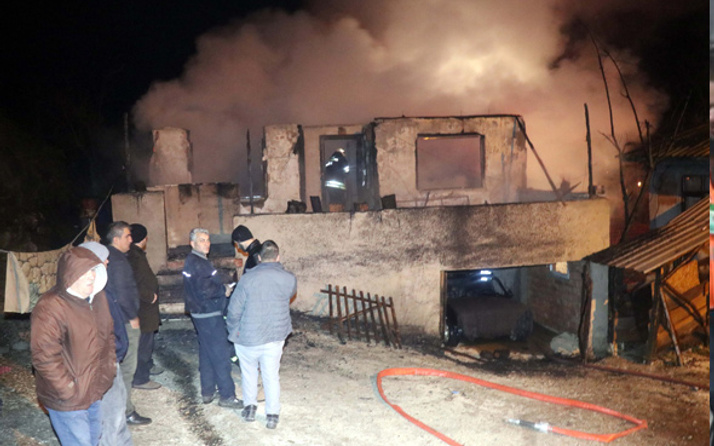 Düzce'de feci yangın: 3 çocuk hayatını kaybetti 