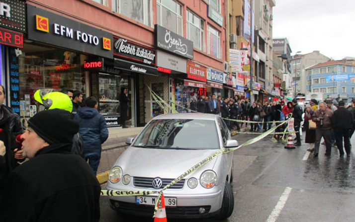 Üsküdar'da korkunç olay! Sokak ortasında kasıklarına sıktılar