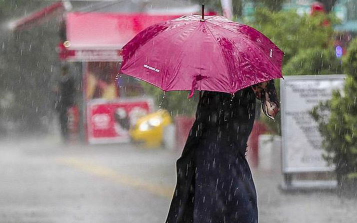 Valilikten açıklama geldi! Mersin'de cuma günü okullar tatil mi?