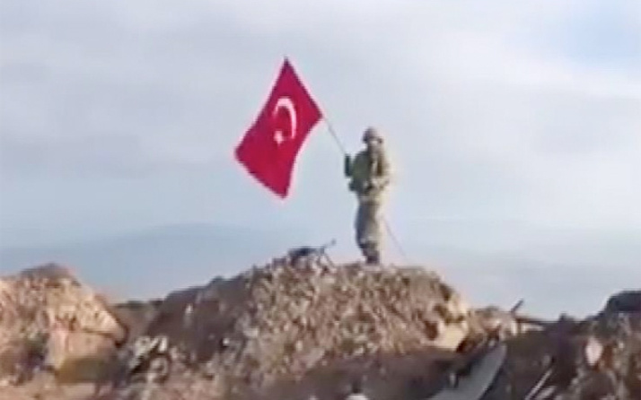 Afrin'deki son durum! Türk bayrağını böyle diktiler