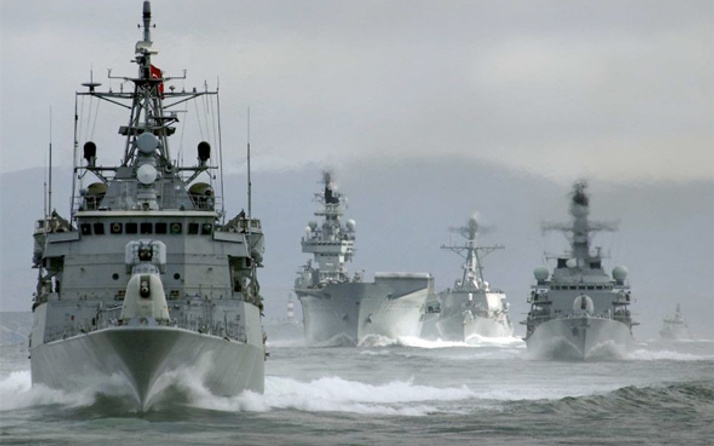 Türk donanması ilan etti Rumlar kabineyi acil topladı
