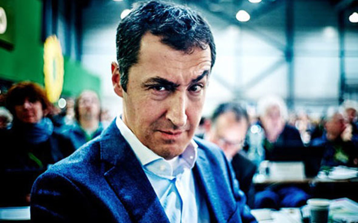 AFD ile Cem Özdemir birbirine girdi!