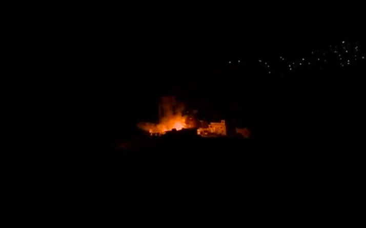 Türk tankı Afrin'de mühimmat kamyonunu böyle vurdu!