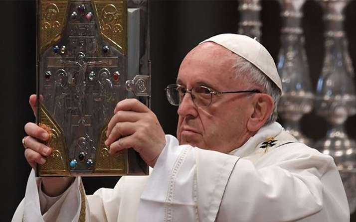 Yer yerinden oynadı: 'Papa' ile ilgili flaş iddia!