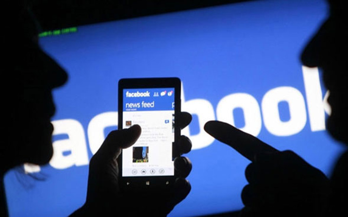 AP'den Facebook'a çağrı