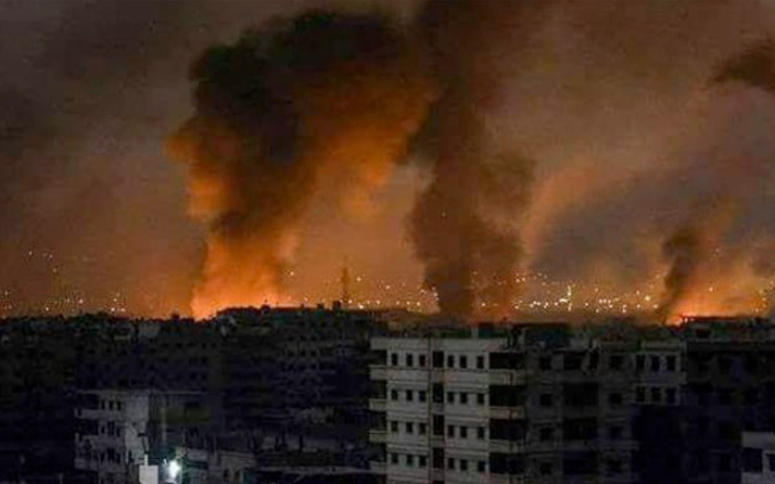 Suriye'de askeri üslerde büyük patlamalar onlarca ölü