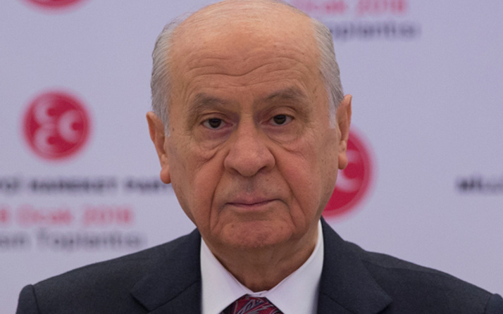 Bahçeli'den Gül'ün Aday değilim sözlerine ilk yorum!