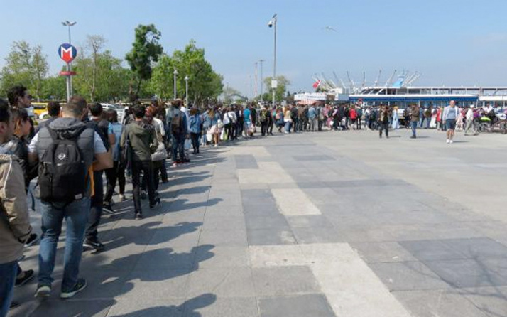 İstanbul'da 1 Mayıs'ta ilk kez böyle bir kuyruk oldu