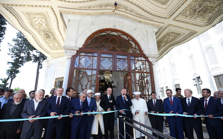 Erdoğan Fatih Sultan Mehmet Türbesi'nin açılışını yaptı