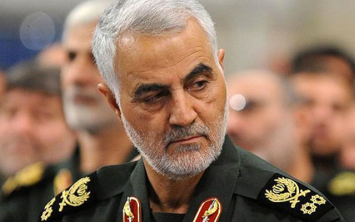 İranlı komutandan Trump'a: Beni tehdit et