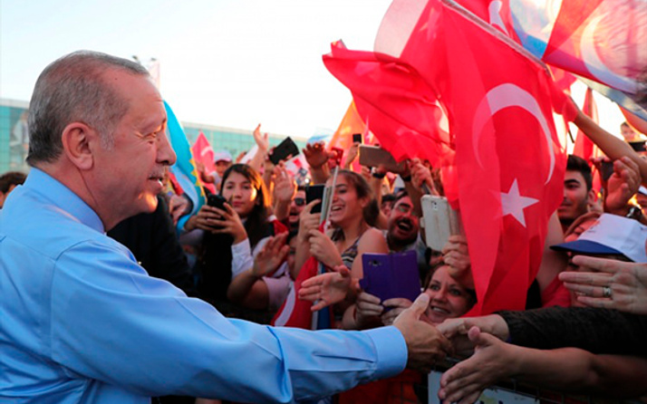 Erdoğan'dan FETÖ uyarısı: Ya kilit vurun ya da...