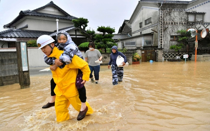 Japonya'da sel felaketi! 15 ölü en az 45 kayıp