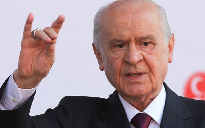 Bahçeli'den İyi Partili isme flaş çağrı: Partimize davet ediyoruz
