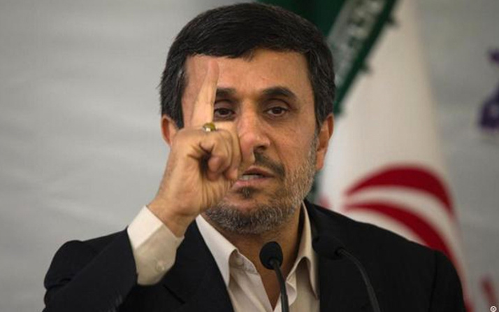 Ahmedinejad'dan Trump'a bomba 'Yeşil Kart' çağrısı