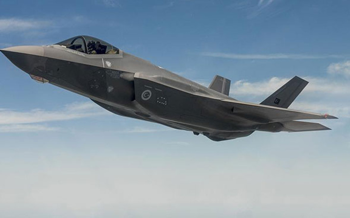 Türk savaş pilotu F-35 ile ilk uçuşunu gerçekleştirdi