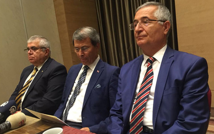 İYİ Parti'de deprem! Üç kurucu üye istifa etti