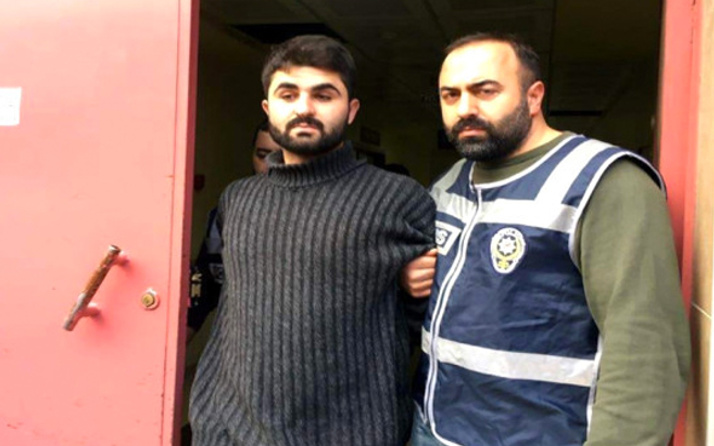 Babasını 50 bıçak darbesiyle öldürdü, ifadesi kan dondurdu!