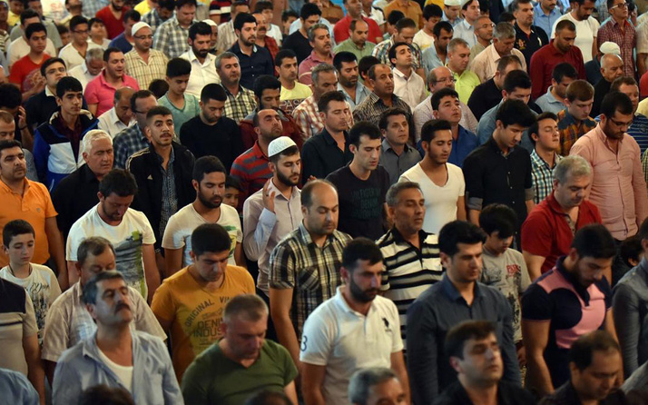 Ramazan Bayramı namazı nasıl kılınır? Kaç rekattır?