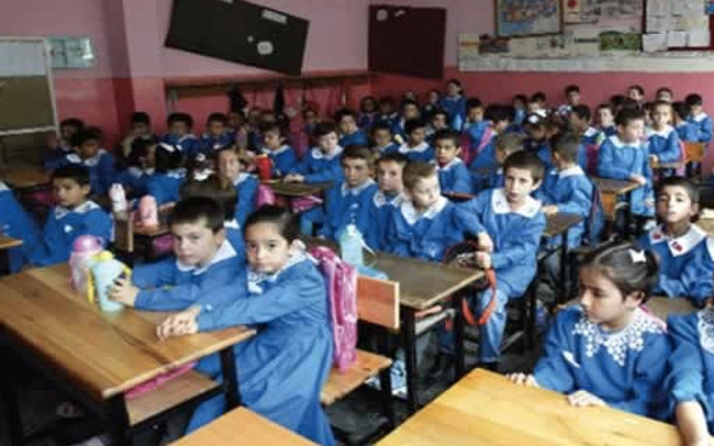 Manisa'da yarın okullar tatil mi Manisa Valiliği resmi açıklama