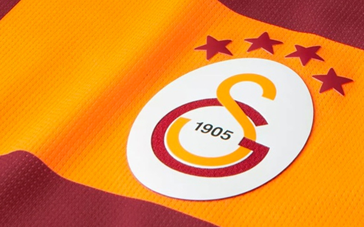 Galatasaray yeni teklifi kabul etti! O futbolcu rekor fiyata gidiyor