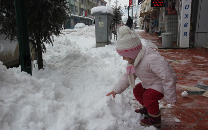 Niğde'de okullar yarın 17 Ocak perşembe günü tatil edildi