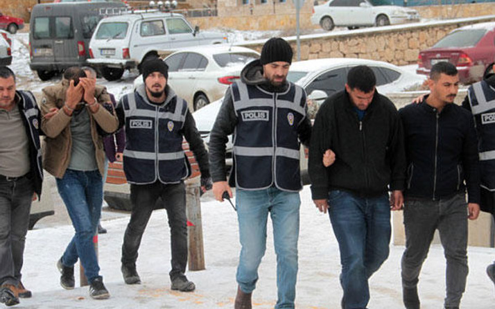 Elazığ'da yaşlı kadının 250 bin lirasını çarptılar
