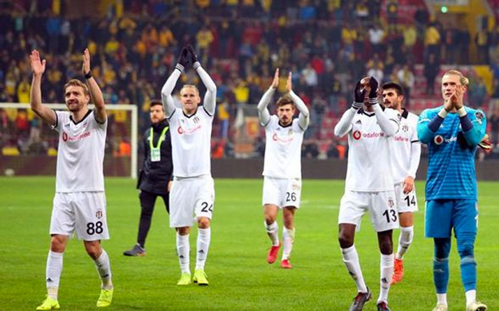 Beşiktaş ikinci devreye Akhisar'da start veriyor