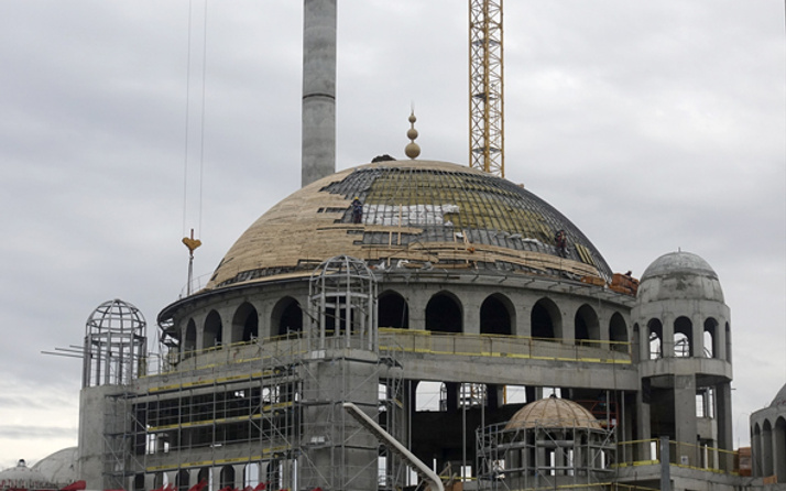 Taksim Camisi inşaatında önemli gelişme