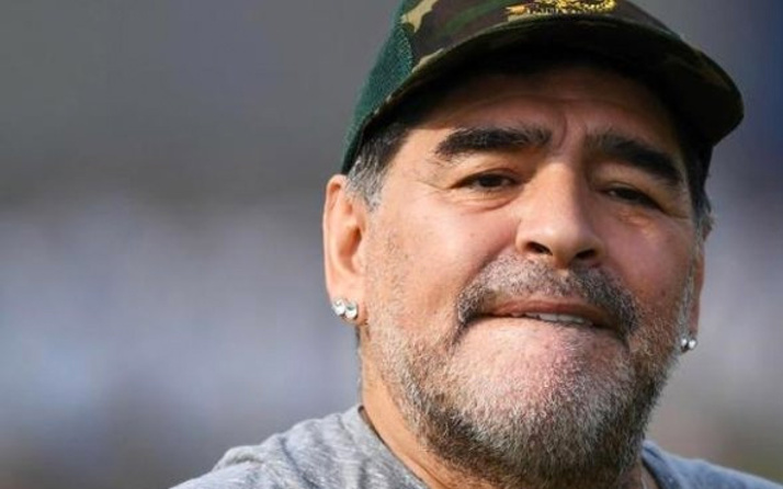 Diego Maradona hastaneye kaldırıldı!