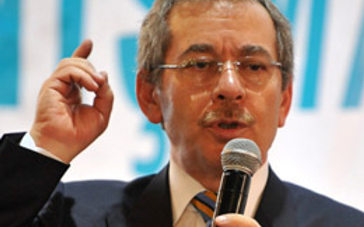 Şener'e göre yumurtalı saldırı doğru