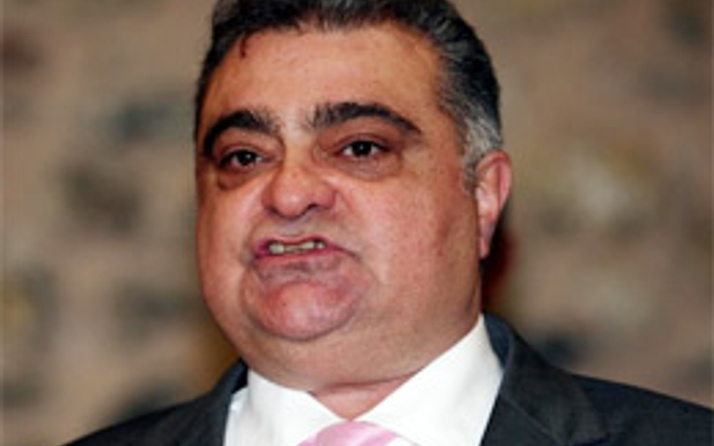 Ahmet Özal'dan adaylık şartı