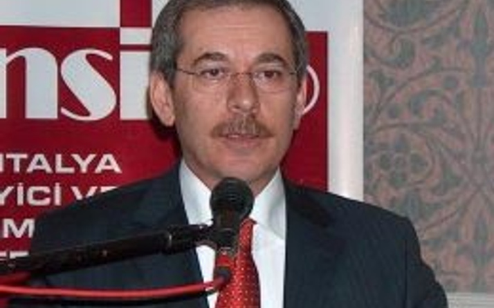 Abdüllatif Şener'i sağ kolu yıktı