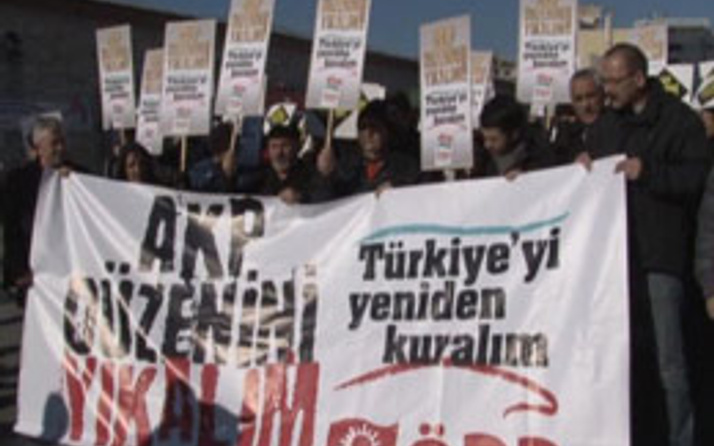 Vali Mutlu'yu istifaya davet ettiler