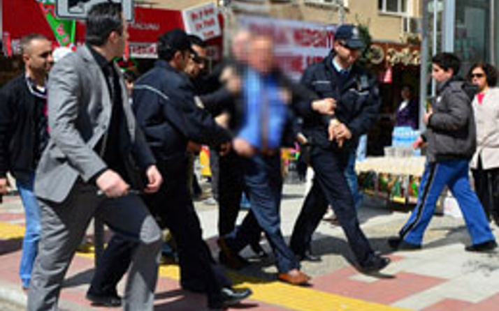 Bahçeli'nin ziyaretinde cepçi şoku