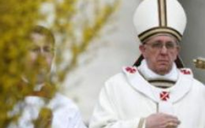 Papa Franciscus'e yeni ünvan