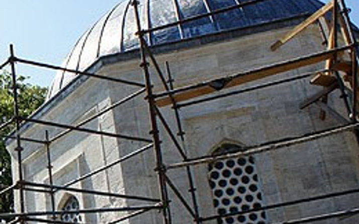 Eyüp Sultan Türbesi ziyarete açıldı