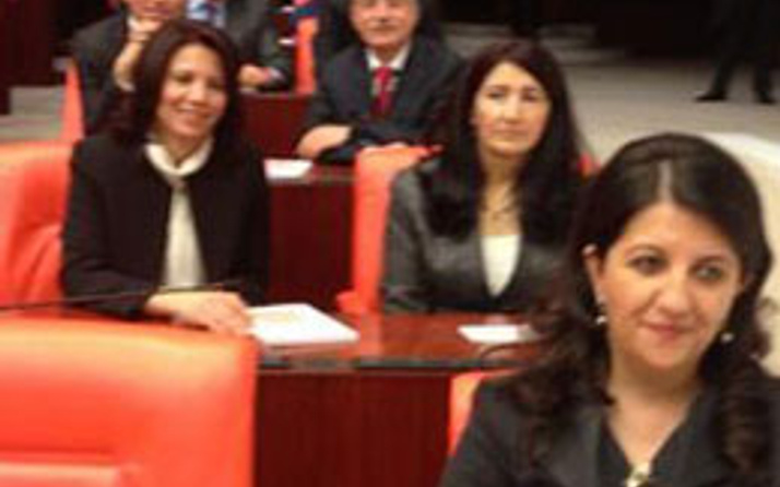 'Tutuklu' vekiller TBMM'de yemin etti!