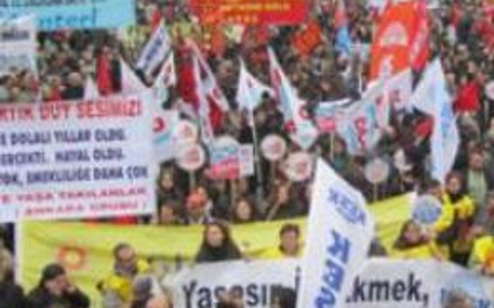 1 Mayıs: Taksim'e izin yok, sendikalar ise kutlama için kararlı