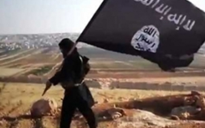 Ve IŞİD Kobani'ye bayrağını dikti!