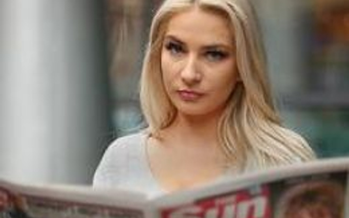 Sun'ın üçüncü sayfa üstsüzleri geri göndü - Internet Haber