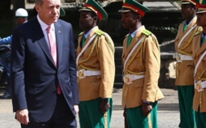 Erdoğan'ı karşılama töreninde şok uygulama