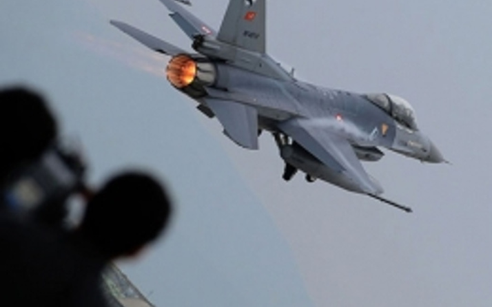Türk jetleri PKK kamplarını bombaladı