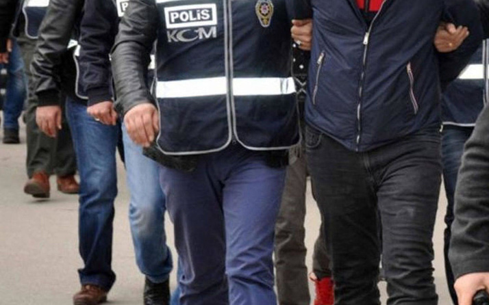 Ankara ve İzmir'de FETÖ operasyonu: Çok sayıda subay gözaltında