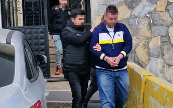 "Fenerbahçe yöneticisiyim" diyerek dolandırırken yakalandı