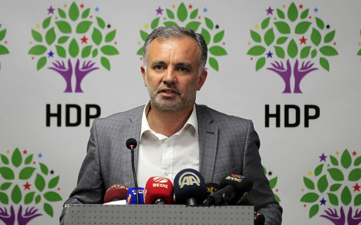 HDP Kars Belediye Eşbaşkanı Ayhan Bilgen mazbatasını aldı