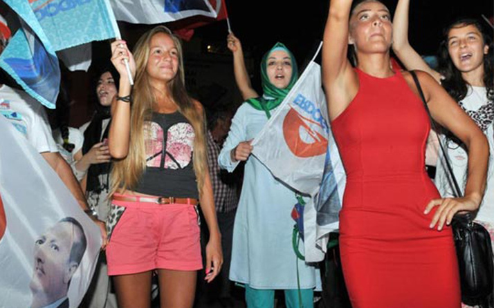 Özlem Albayrak'tan tartışma yaratacak "AK Parti seçmeni" yazısı!