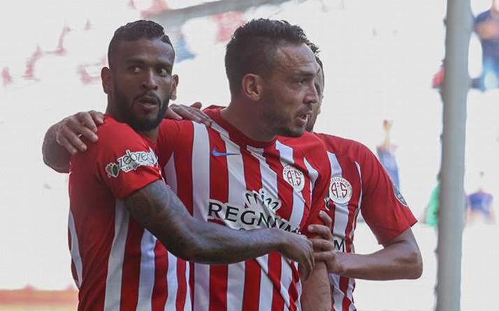 Kasımpaşa'yı deviren Antalya nefes aldı!